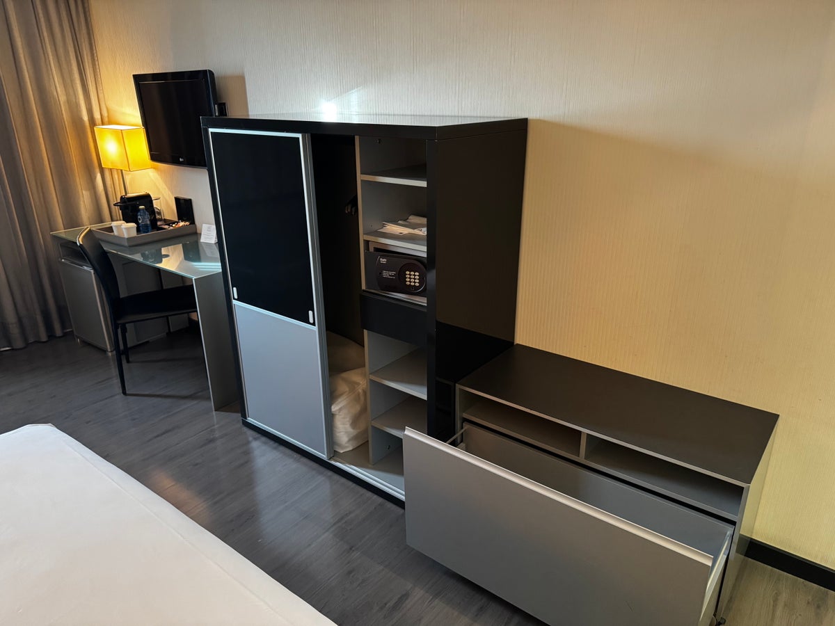 AC Hotel Murcia bedroom dresser