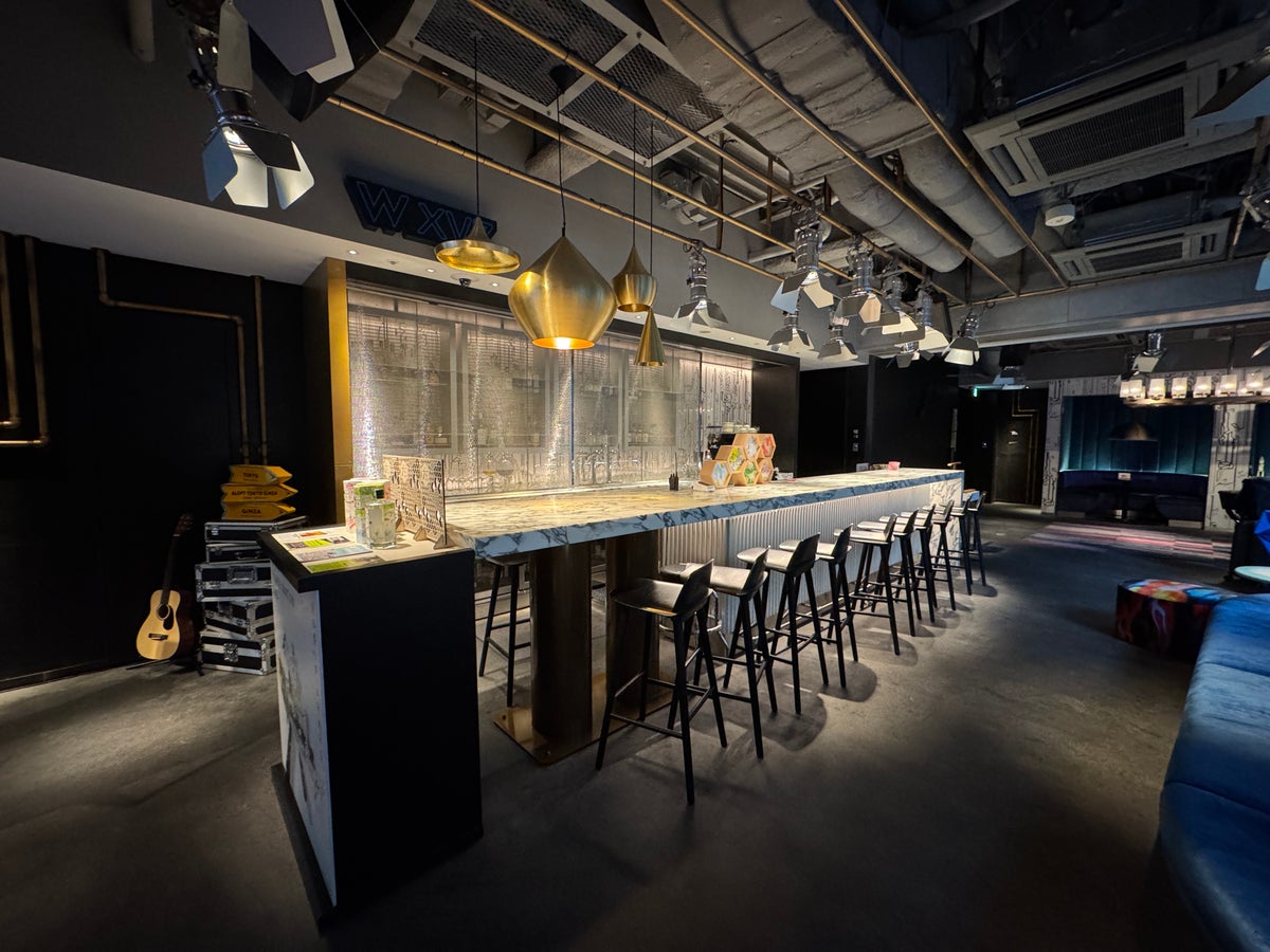 Aloft Tokyo Ginza XYZ bar lobby