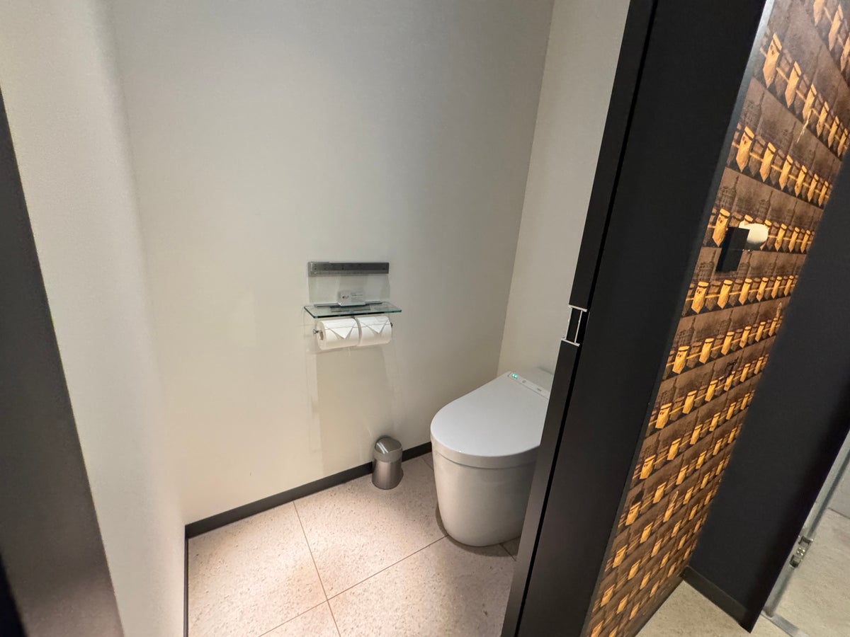 Aloft Tokyo Ginza toilet