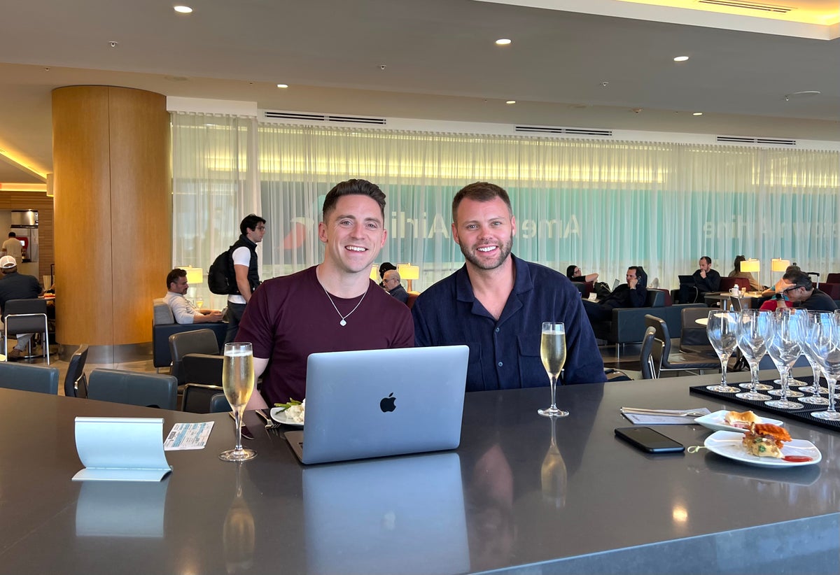 Amerian Airlines Flagship Lounge in Miami MIA