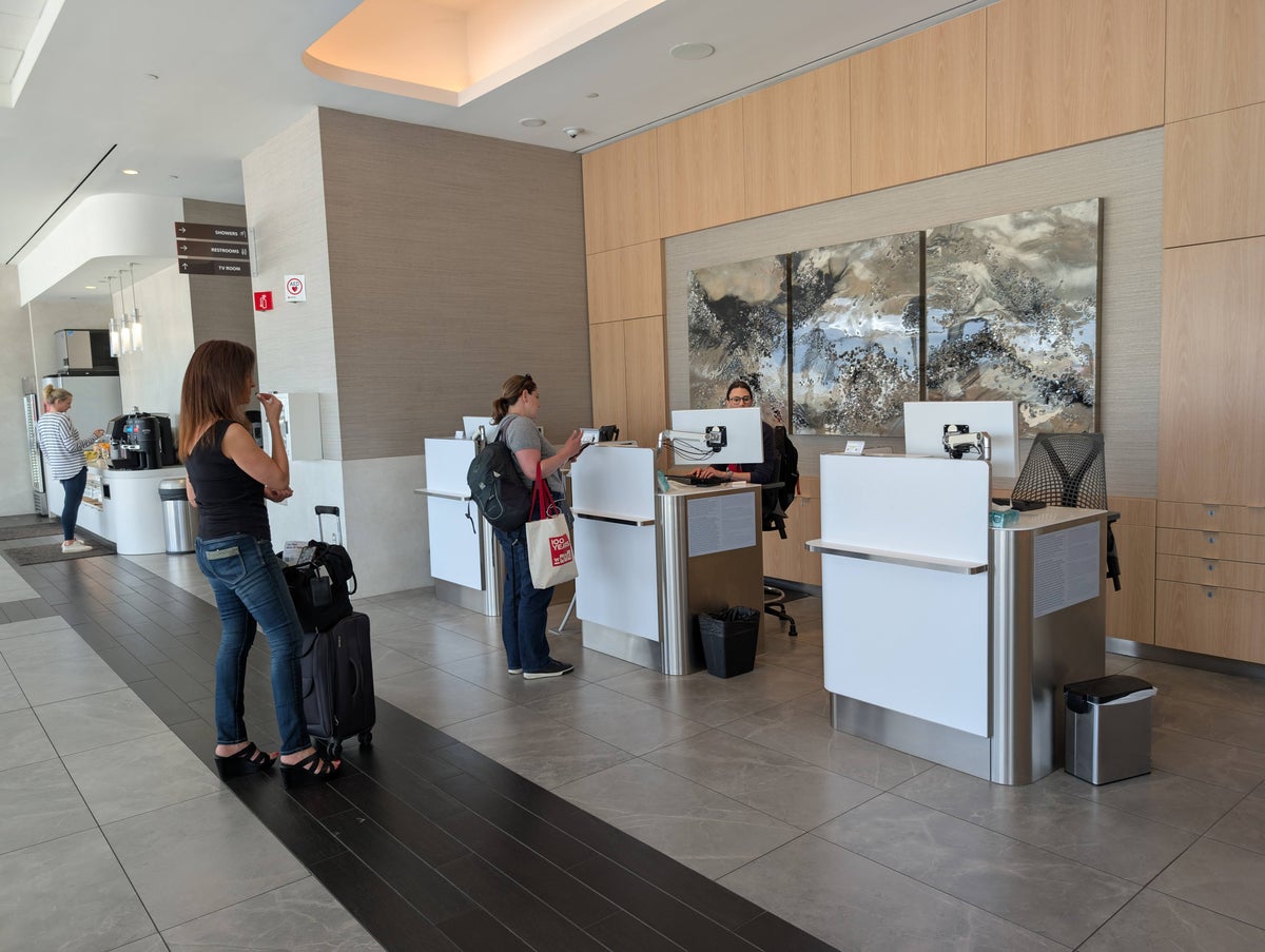 American Airlines Flagship Lounge DFW information desk