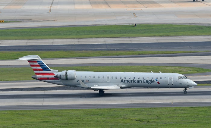 American Eagle PSA CRJ700 Landing reverse thrust