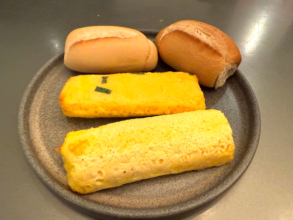 Amex Centurion Lounge Sao Paulo FnB breakfast