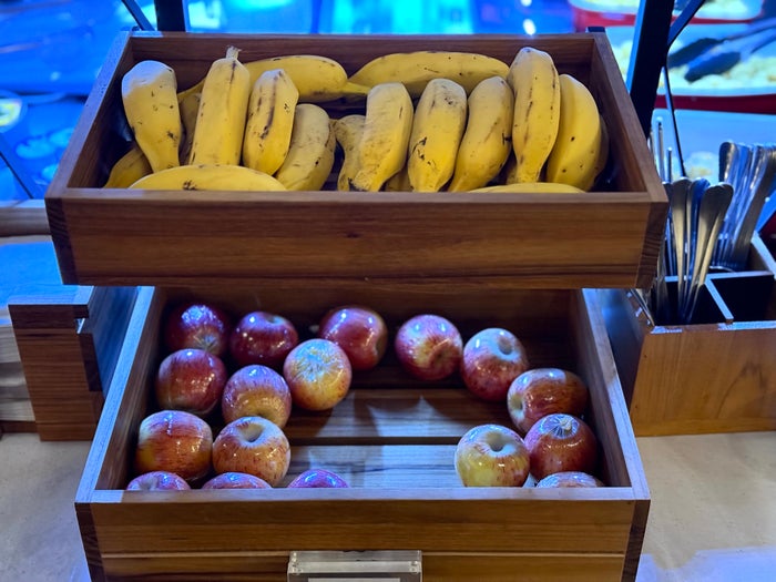 Amex Centurion Lounge Sao Paulo FnB fruit Amex Centurion Lounge Sao Paulo FnB fruit