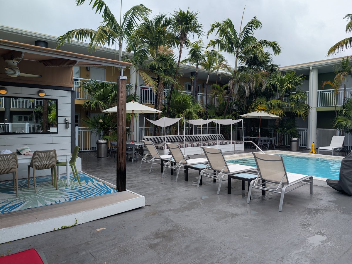 Best Western Hibiscus Motel Key West pool seating