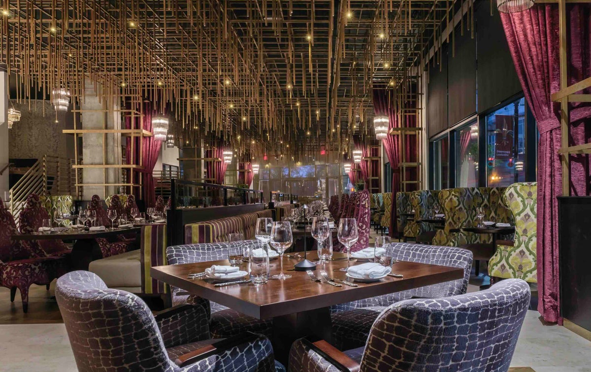 Hotel Bourré Bonne Louisville dining room