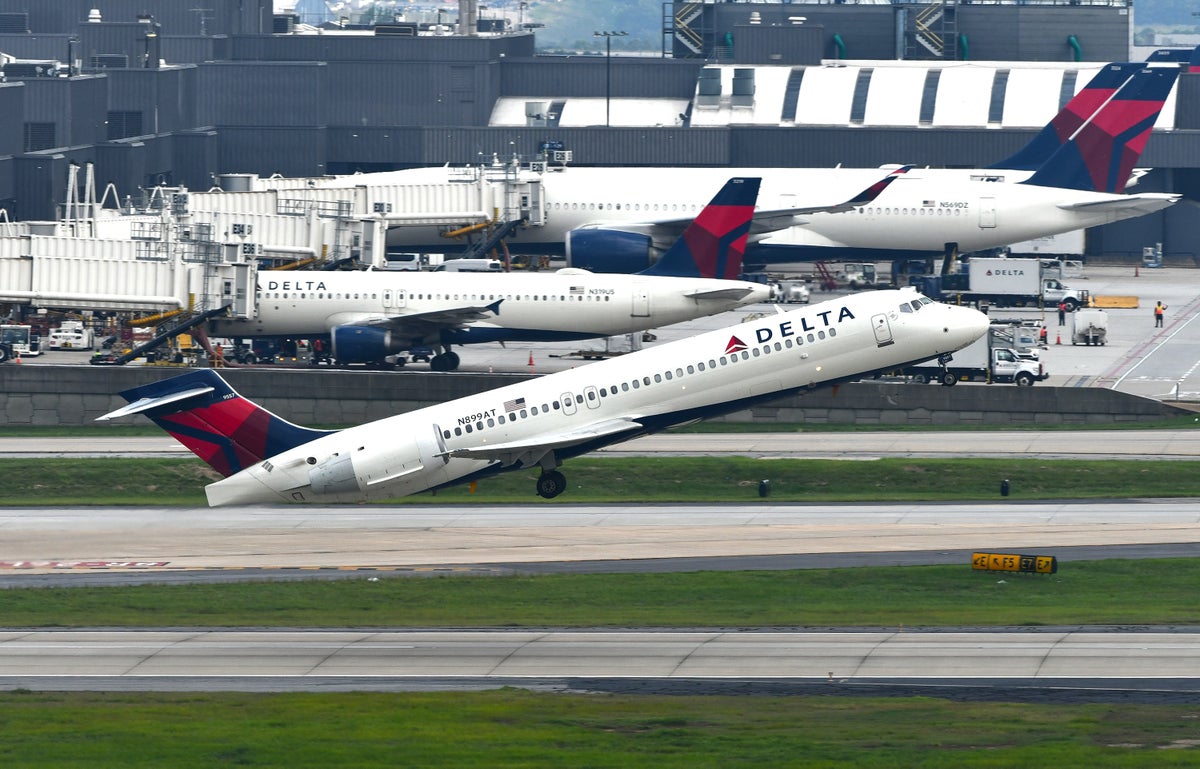 Delta SkyMiles for Business: How Businesses Can Earn and Redeem Points [2025]
