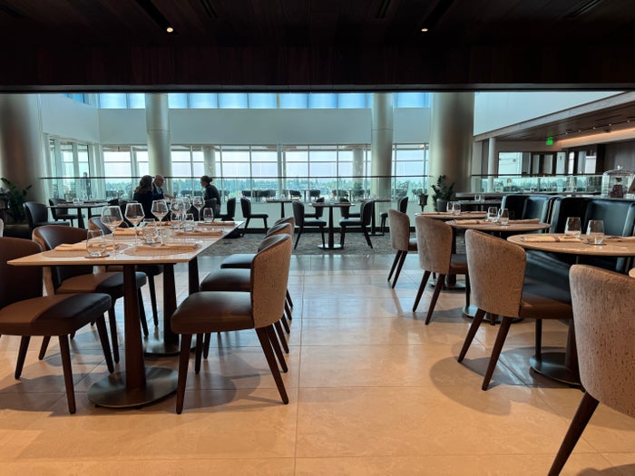 Delta One Lounge SEA Dining Floor