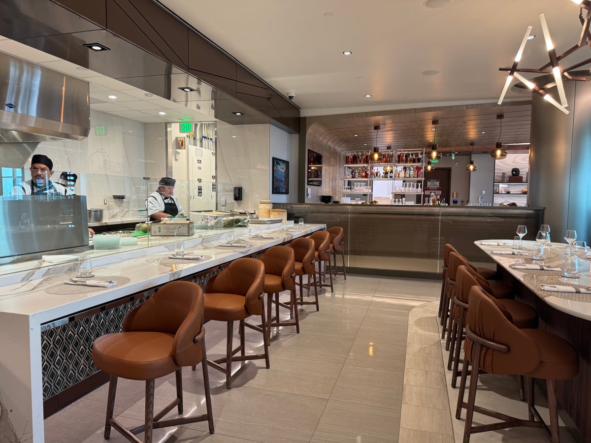 Delta One Lounge SEA Kitchen Bar