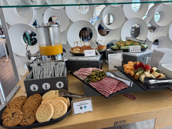 Delta Sky Club SFO Cookies