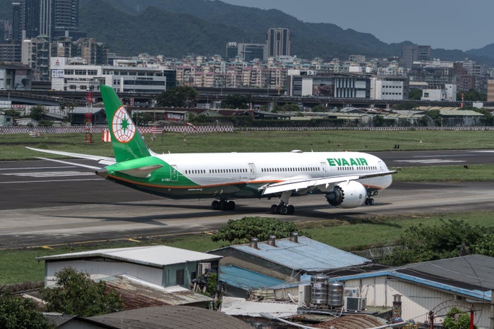 25 Best Ways To Redeem EVA Air Miles for Maximum Value [2026]
