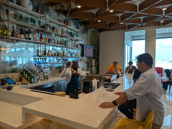 Escape Lounge FLL food and beverages bar