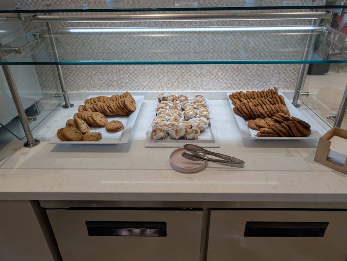 Escape Lounge FLL food and beverages cookie buffet