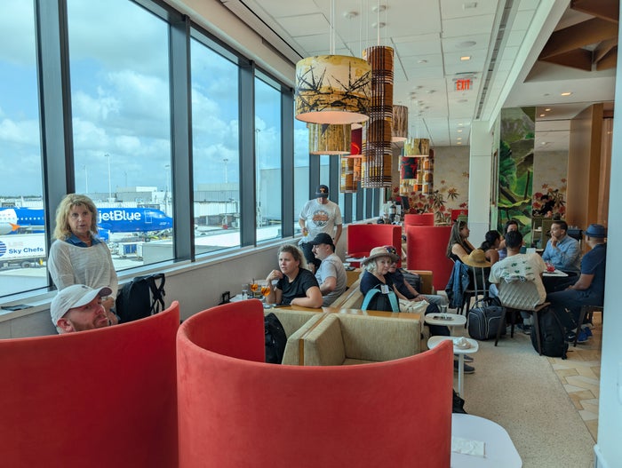 Escape Lounge FLL window pod seating