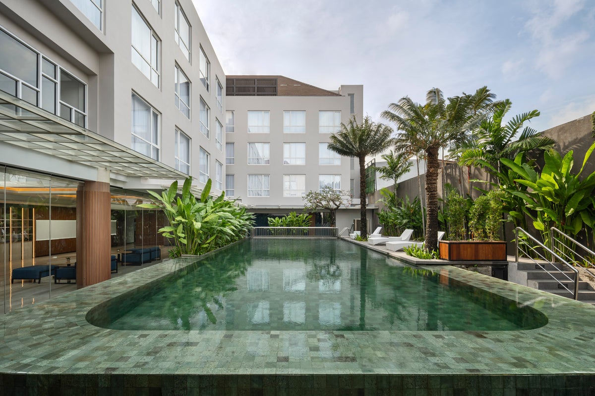 Fairfield Bali pool