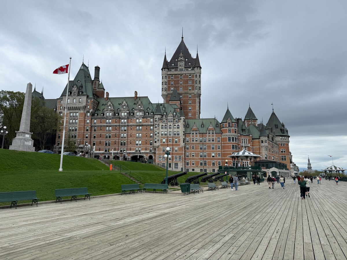 Fairmont Le Château Frontenac Exterior Boardwalk