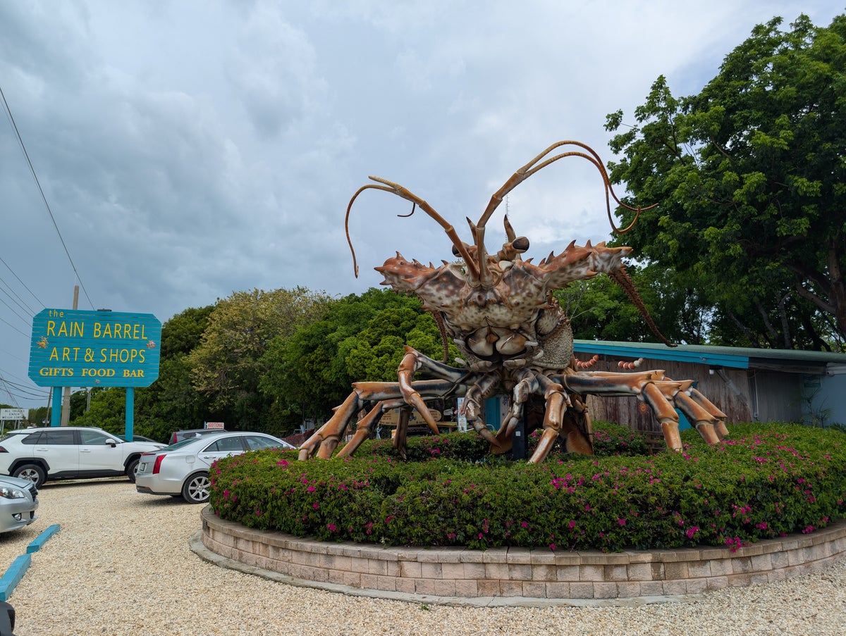 Florida Overseas Highway road trip Rain Barrel Village Betsy the lobster