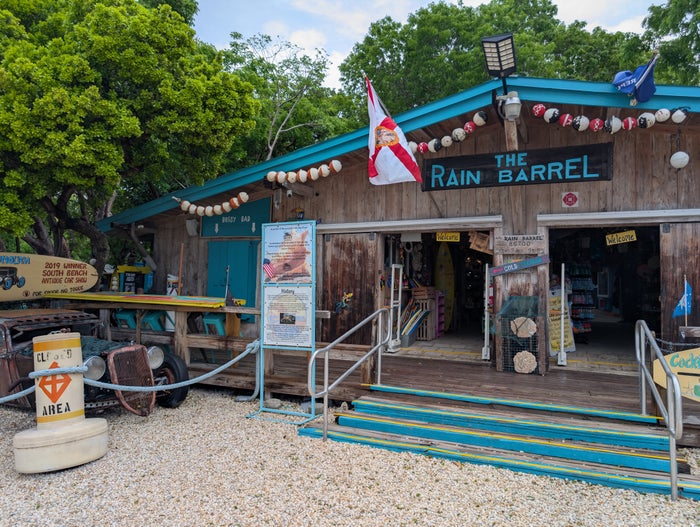 Florida Overseas Highway road trip Rain Barrel Village entrance