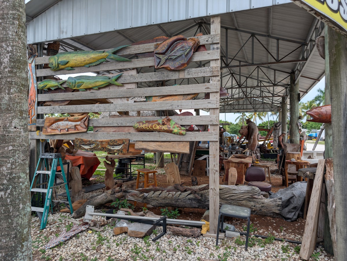 Florida Overseas Highway road trip wood carving