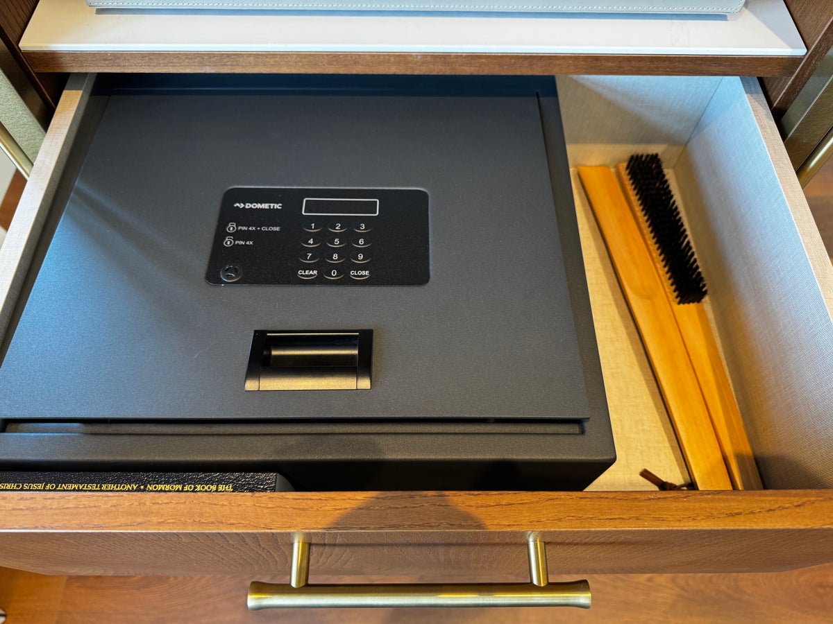 Grand Hotel Centenari Valencia Marriott Autograph Collection bedroom safe