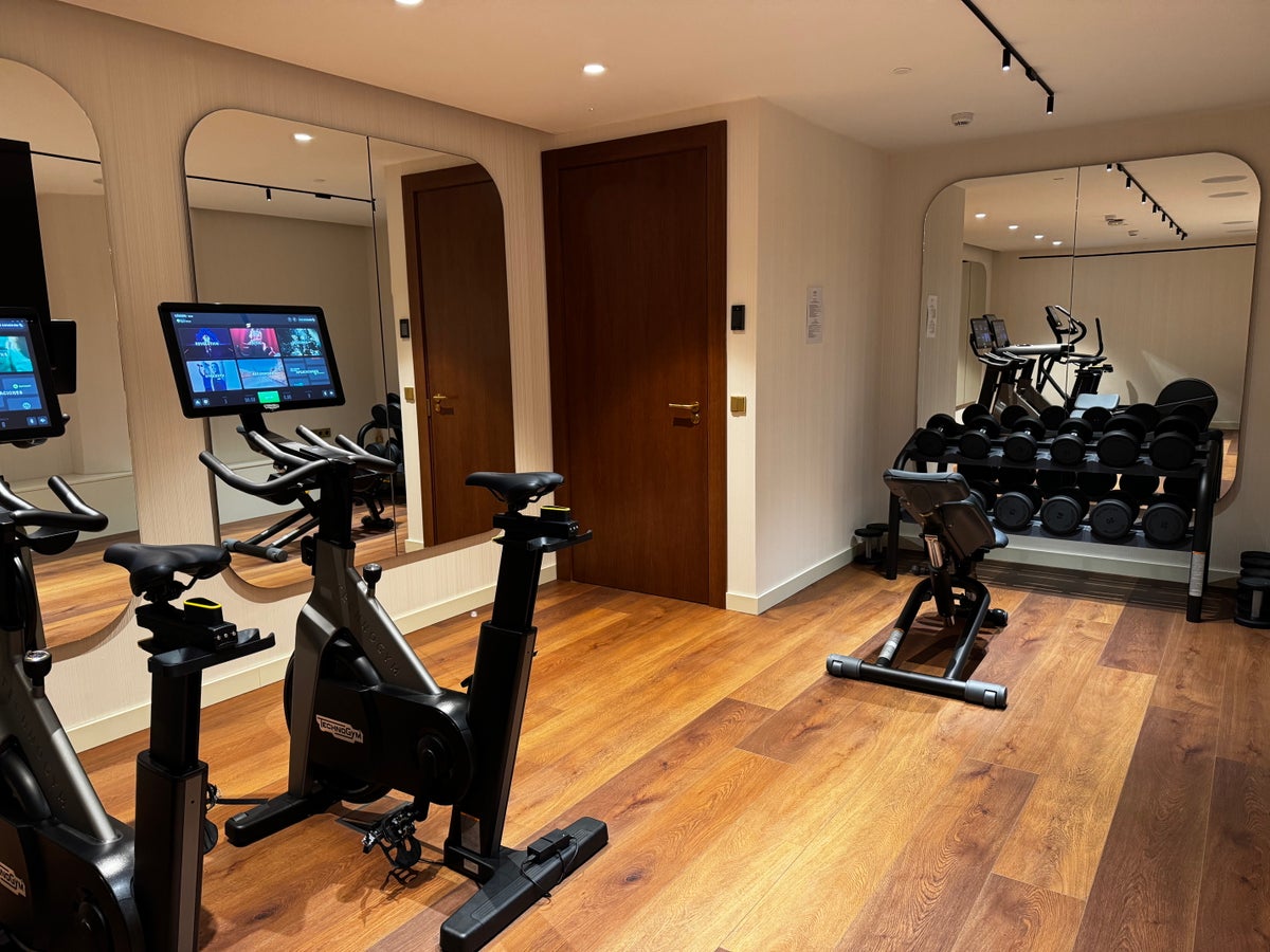 Grand Hotel Centenari Valencia Marriott Autograph Collection gym weights