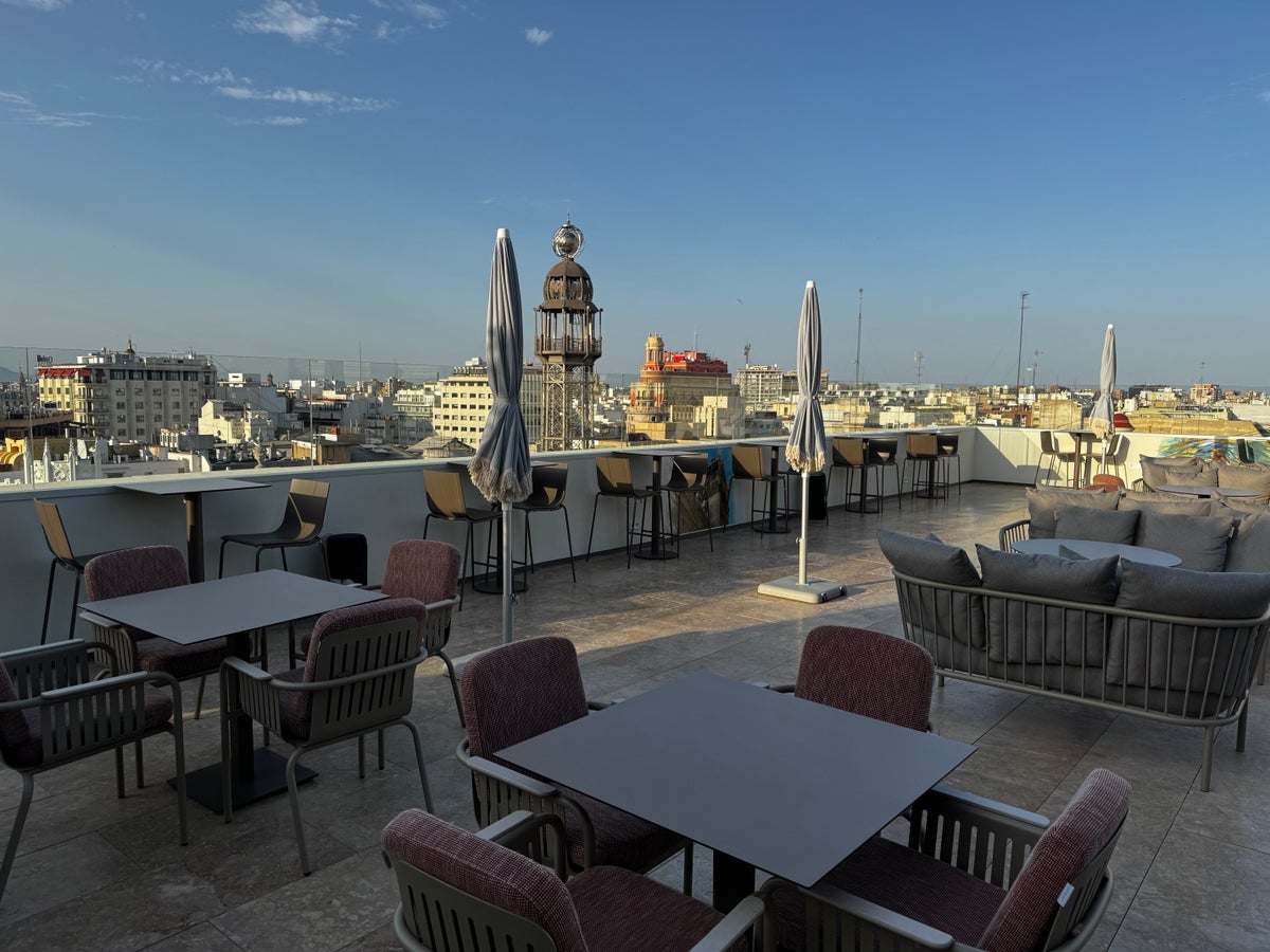 Grand Hotel Centenari Valencia Marriott Autograph Collection rooftop seating