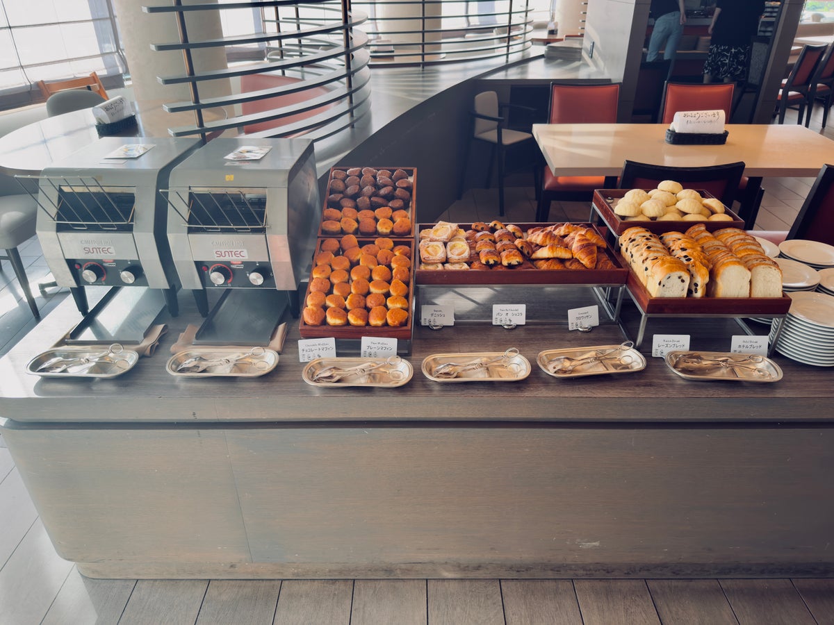 Hilton Odawara Resort bakery breakfast