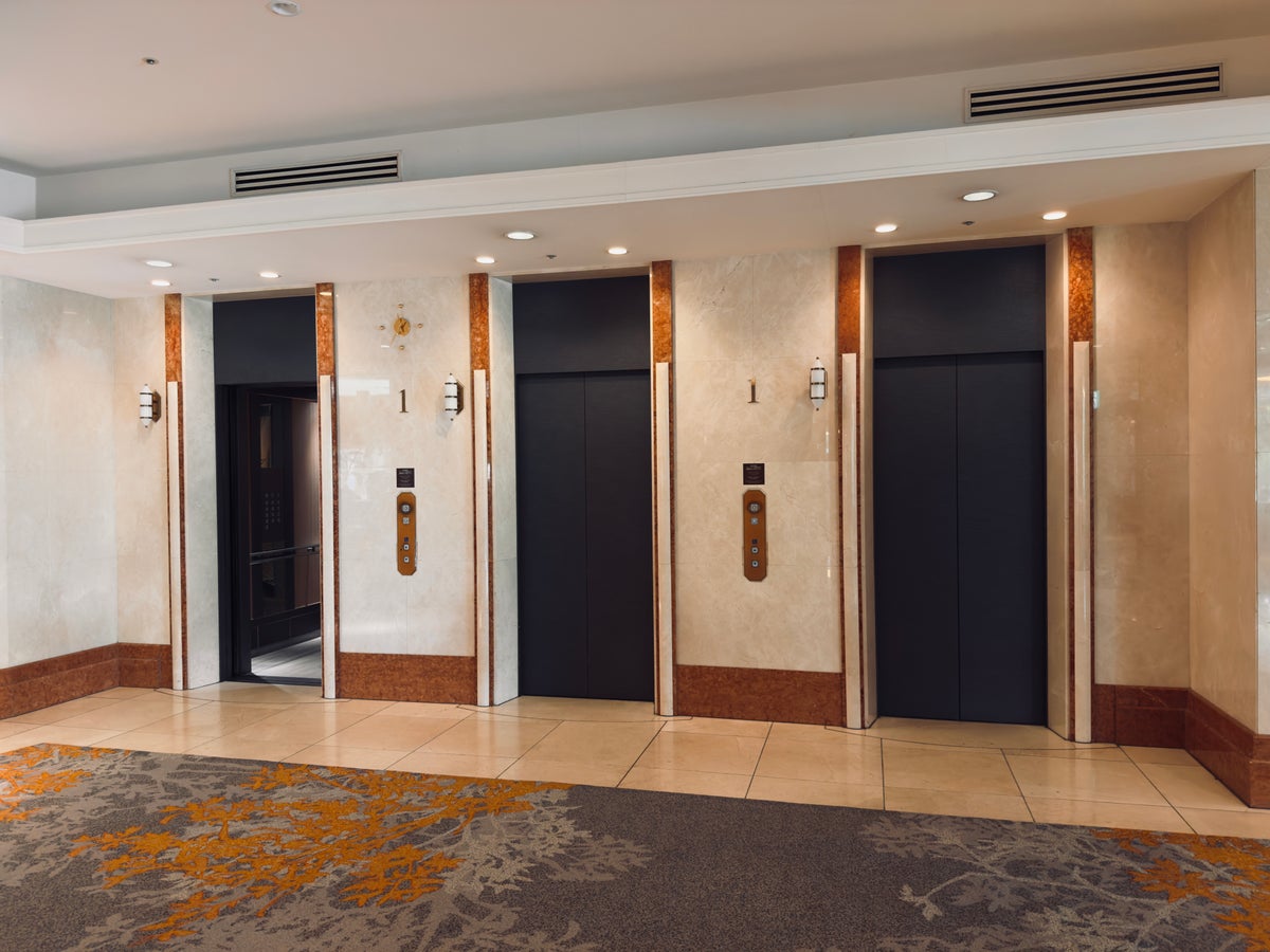 Hilton Odawara Resort elevators