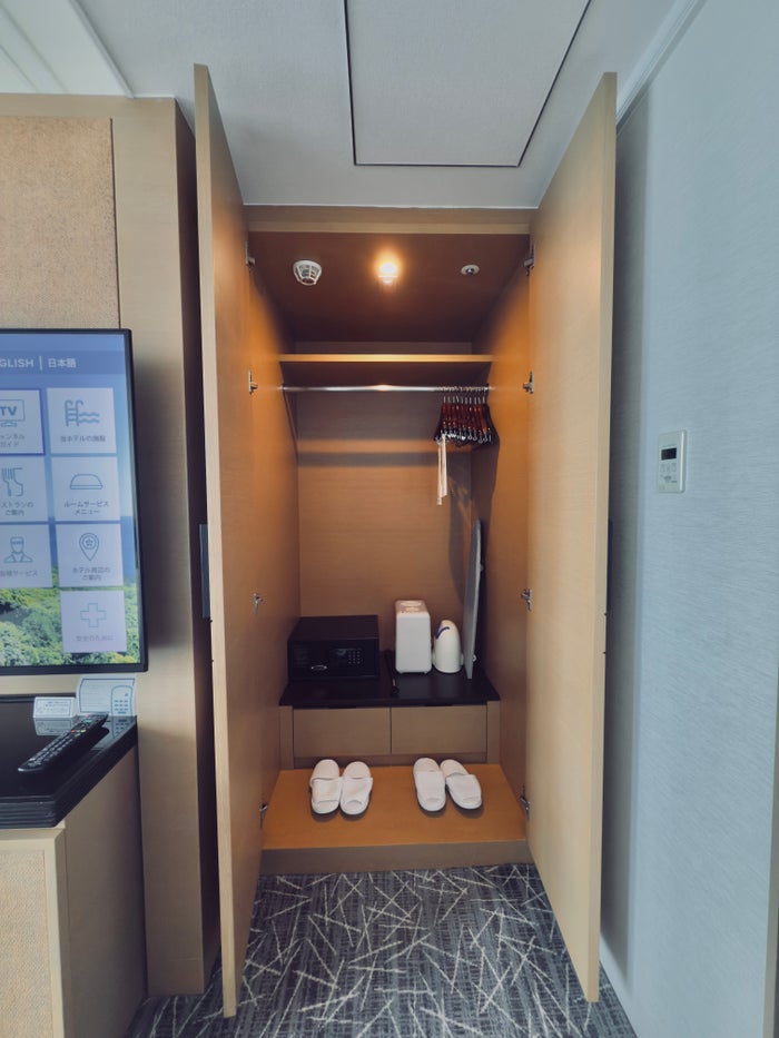 Hilton Odawara Resort room closet Hilton Odawara Resort room closet