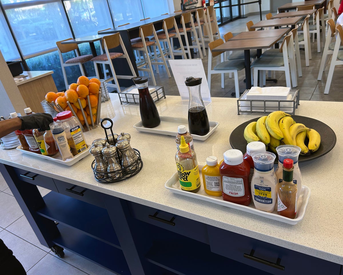 Hyatt Place I Drive Convention Center Orlando Florida condiment island cropped