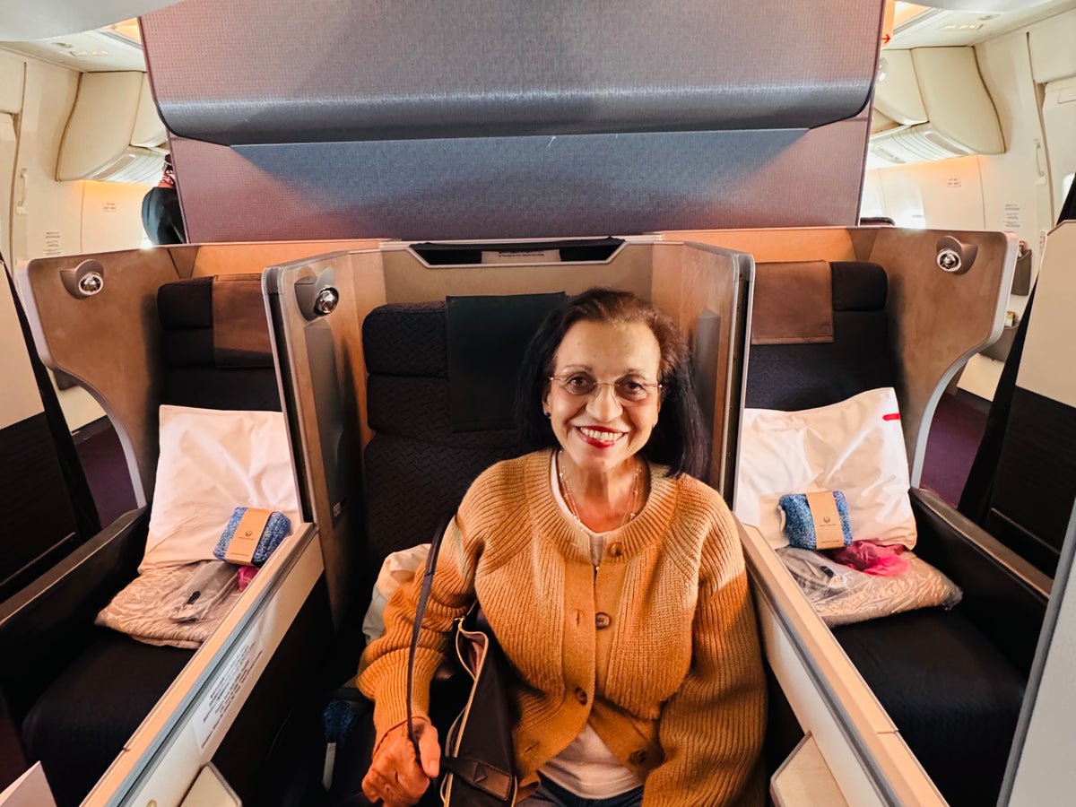 Japan Airlines Business Class Mom