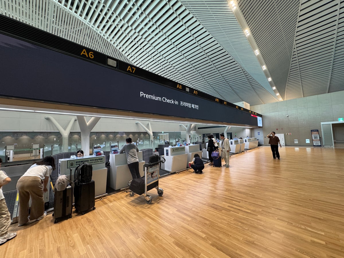Korean Premier Check in Desk