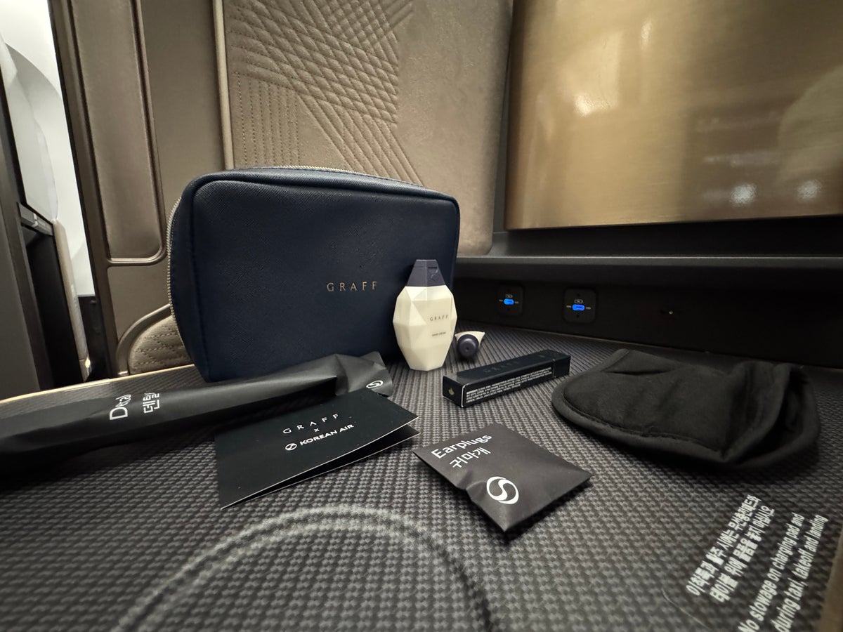 Korean Prestige 2.0 Suites amenity kit