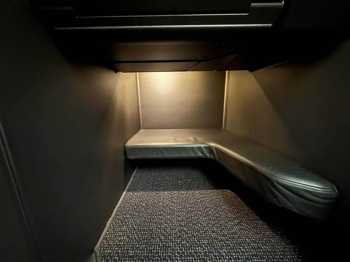 Korean Prestige 2.0 Suites footwell