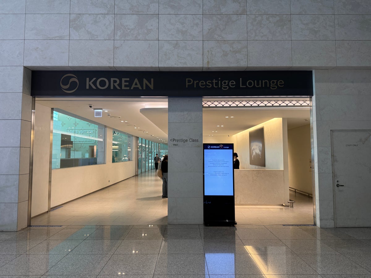 Korean Prestige Lounge Entrance