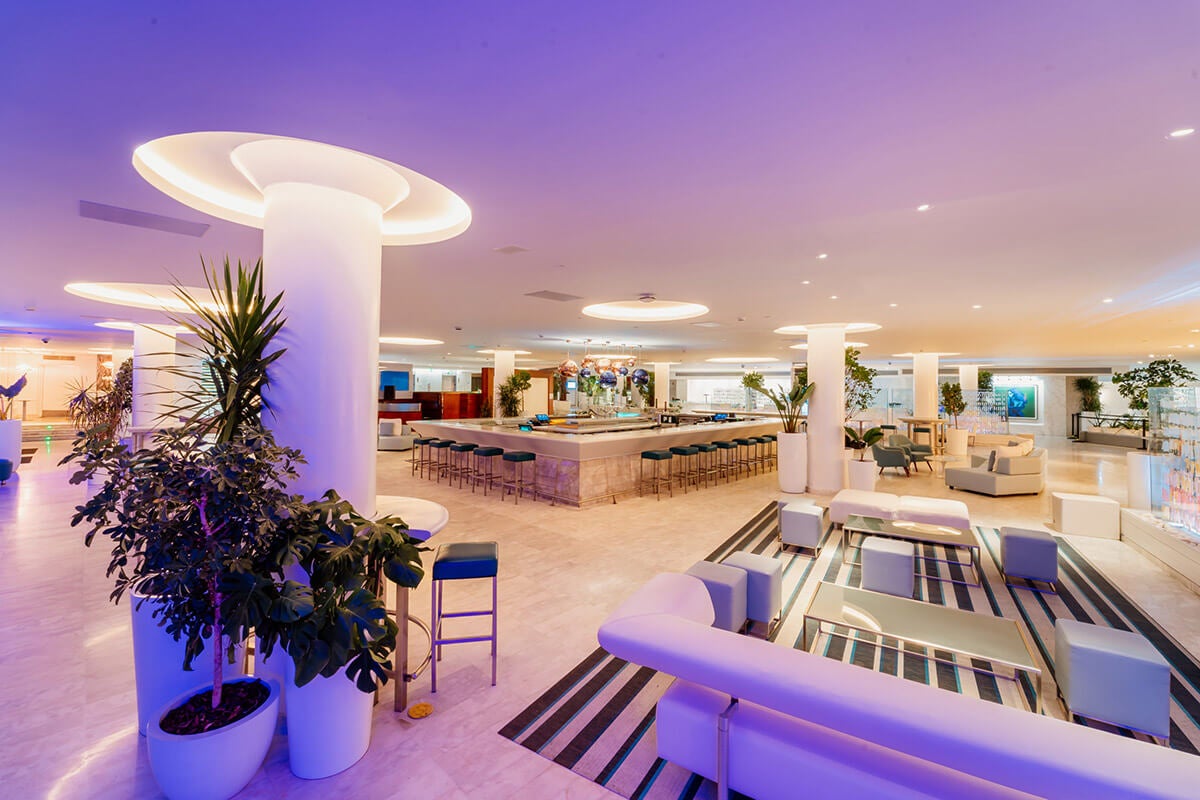 La Concha Lobby