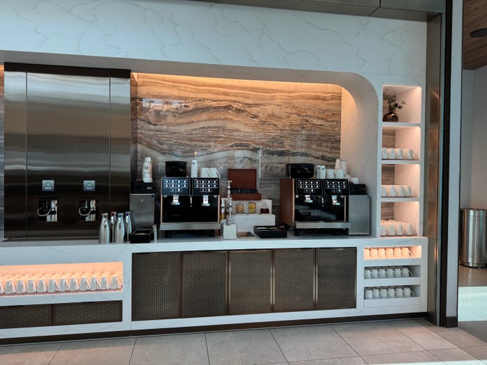 New Delta Sky Club SEA Beverage Station New Delta Sky Club SEA Beverage Station