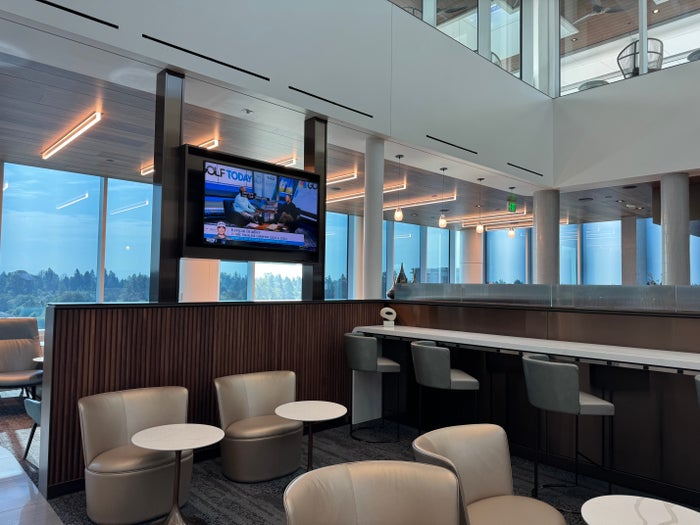 New Delta Sky Club SEA TV New Delta Sky Club SEA TV