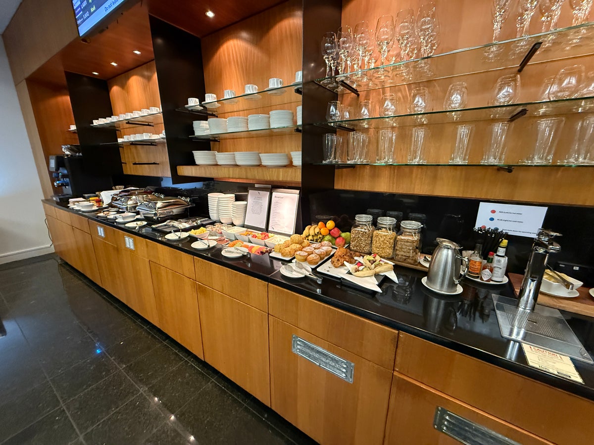 Qantas First Class Buffett Auckland