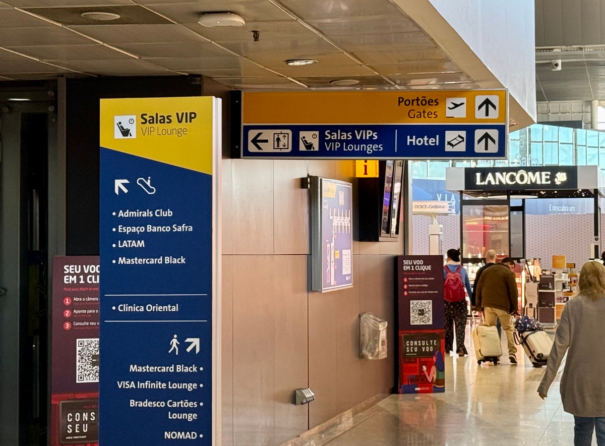 Sao Paulo Terminal 3 lounge signage
