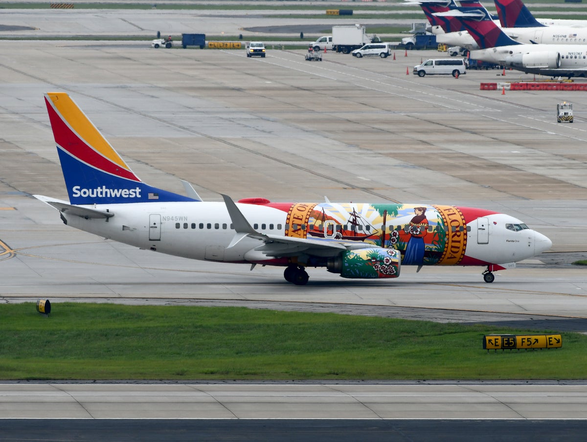 Southwest B737 700 State of Florida special colors ATL
