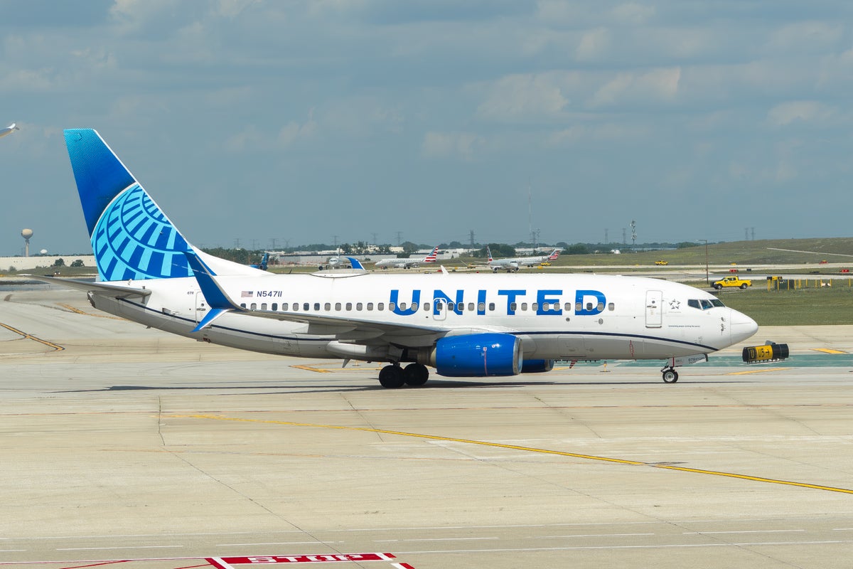 United 737 at ORD