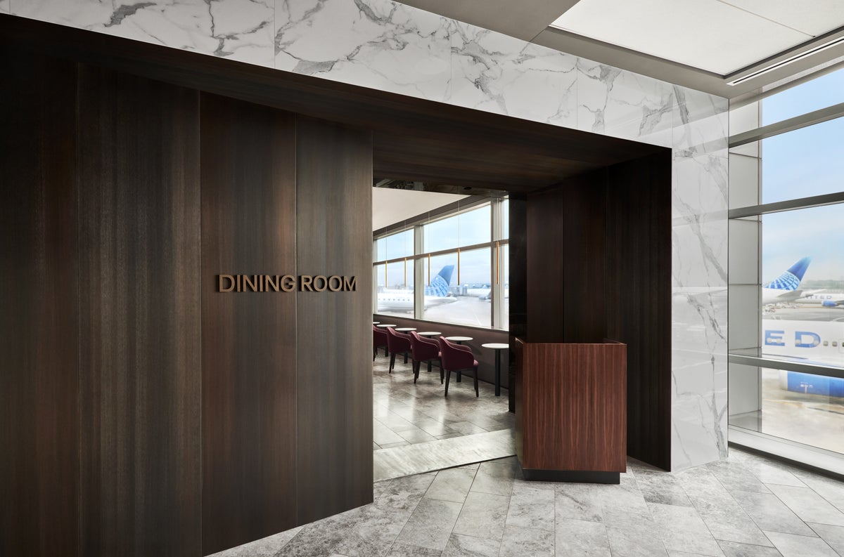 United Airlines Newark Polaris Lounge Dining Room entrance
