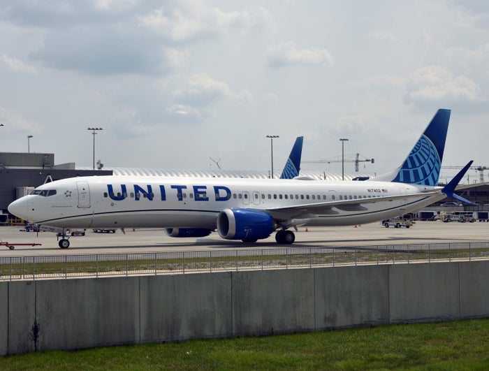 New Welcome Offers on United Credit Cards [Up to 110K Miles and 2,000 PQPs!]