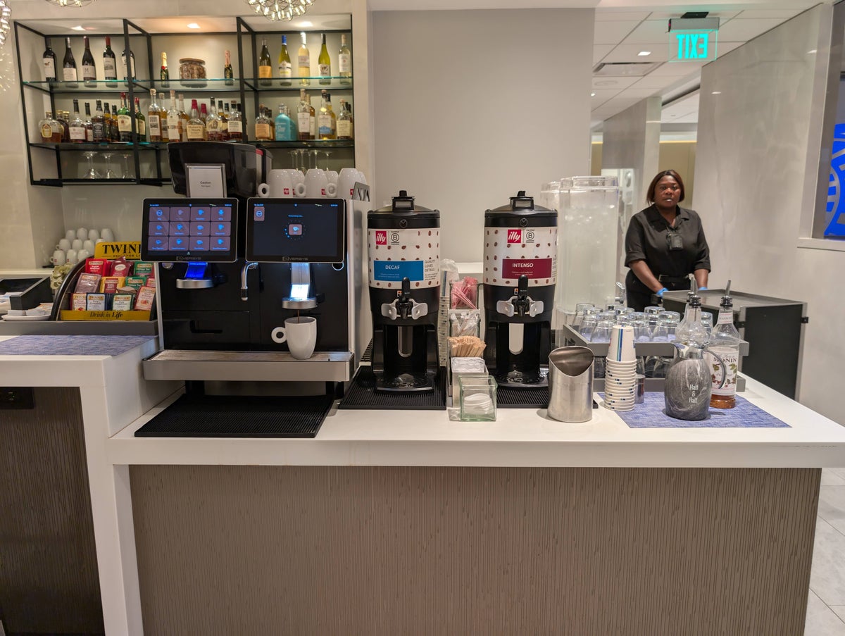 United Club FLL food and beverages coffee maker