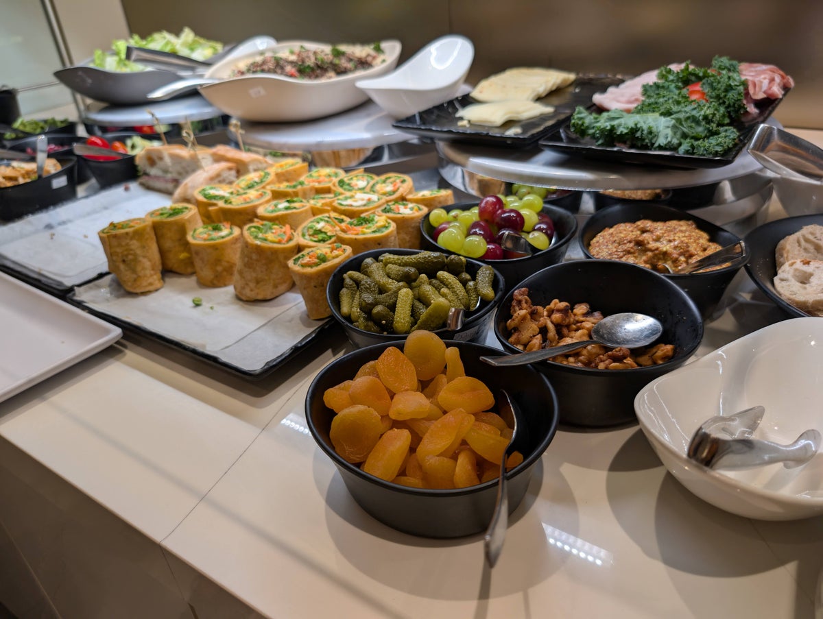 United Club FLL food and beverages cold buffet