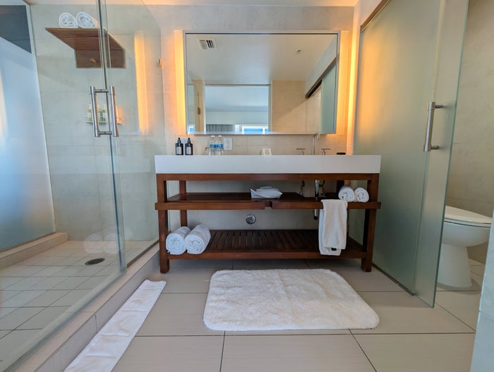 W Fort Lauderdale Supreme Suite bathroom full view W Fort Lauderdale Supreme Suite bathroom full view