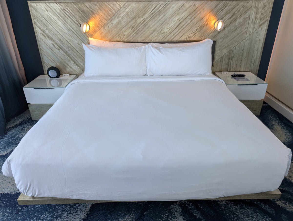W Fort Lauderdale Supreme Suite bedroom king bed