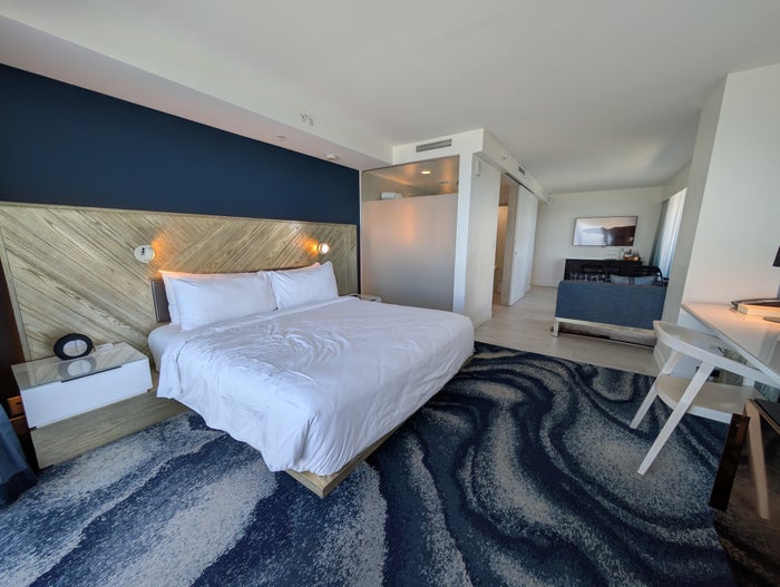 W Fort Lauderdale Supreme Suite guest room W Fort Lauderdale Supreme Suite guest room