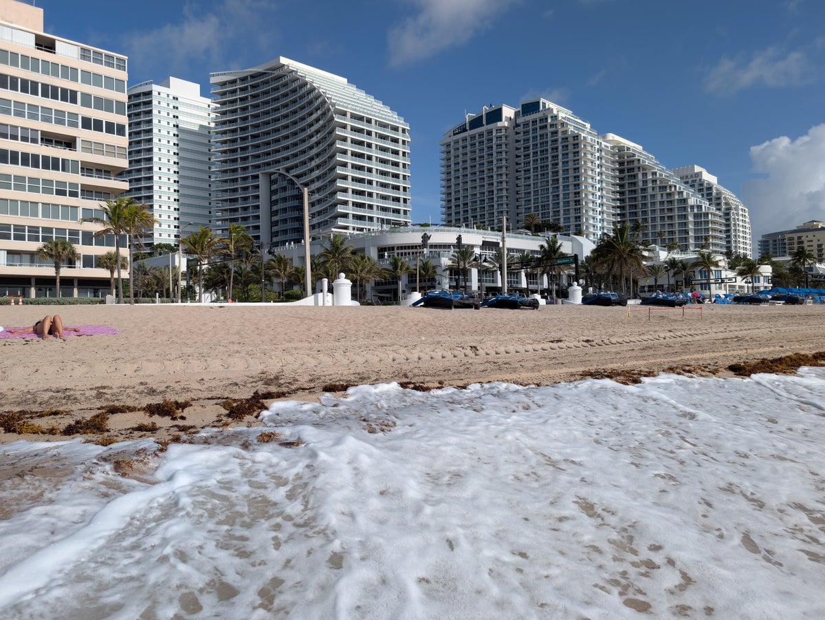 W Fort Lauderdale amenities beach hotel view